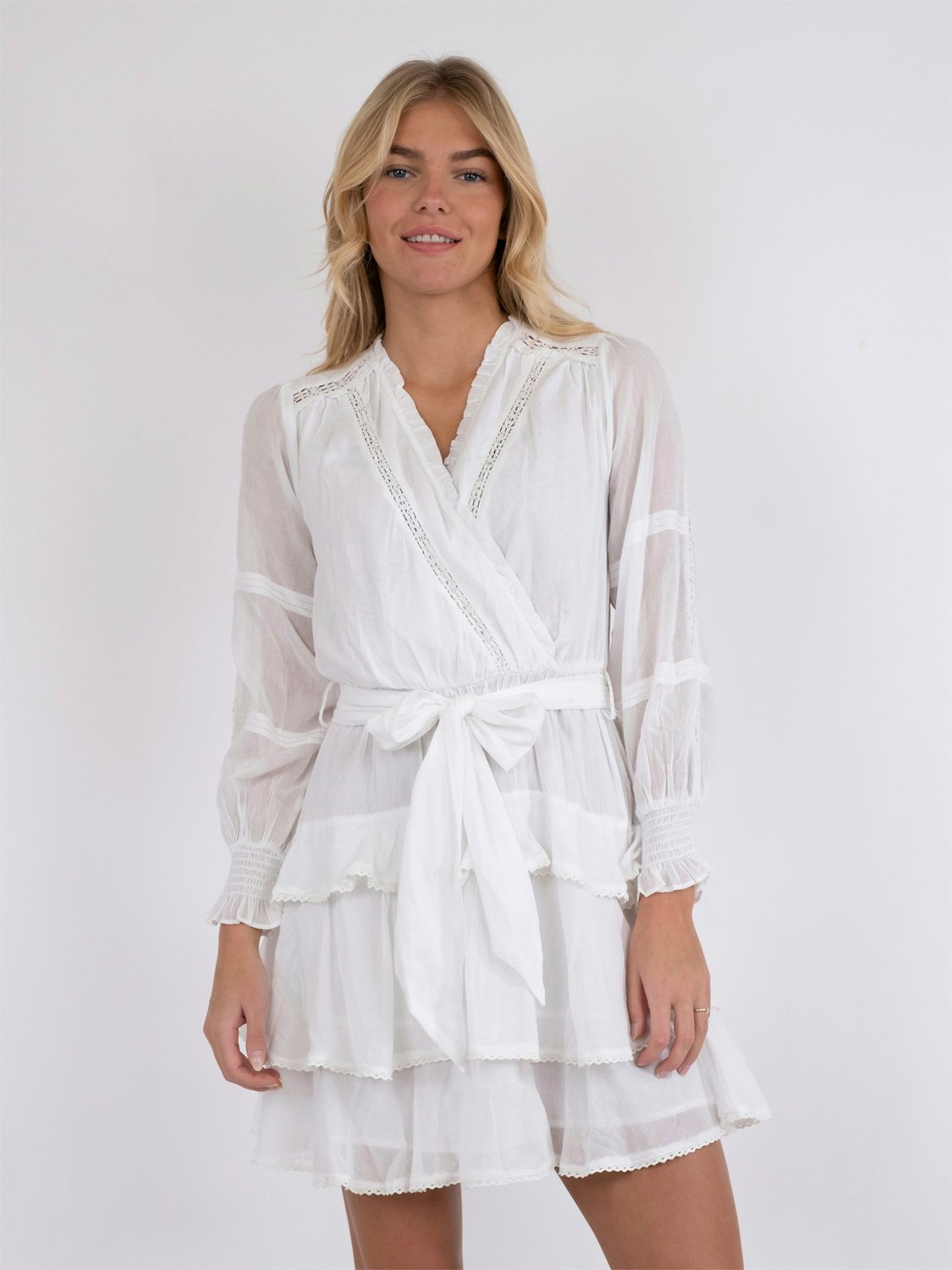 Ada Voile Kjole fra Neo Noir - Feminin og Elegant