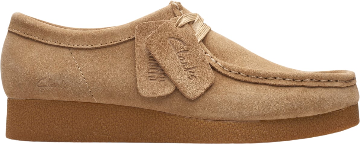 Wallabeeevosh Snøresko i Mørk Sand Suede fra Clarks
