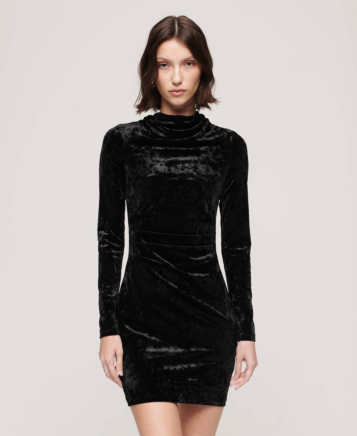 Velvet Longsleeved Mini Dress fra Superdry hos Magasin 5059726601843