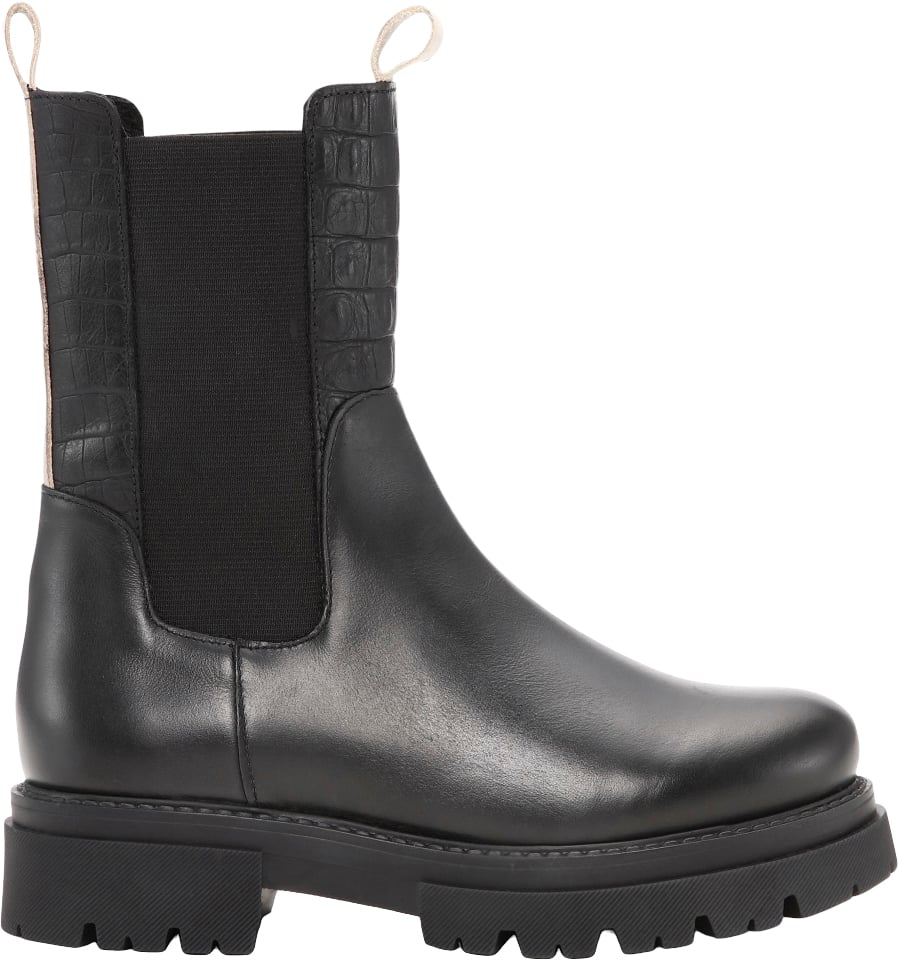 Prima fra Shoe Biz hos Magasin 5710900024796