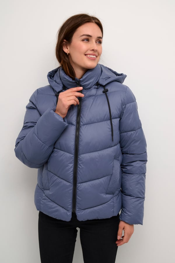 Kasusanne Jacket fra Kaffe hos Magasin 5715375609714