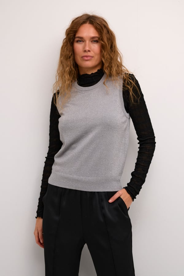 Karegina Slipover fra Kaffe hos Magasin 5715375891195