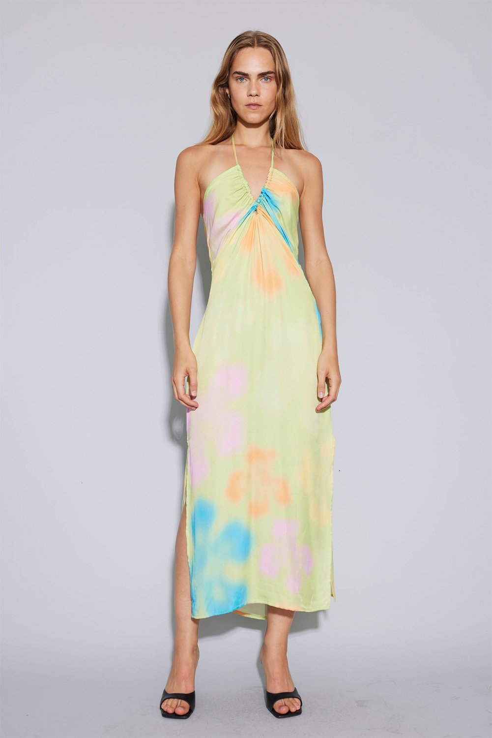 Alexi Dress fra Oval Square hos Magasin 5715409190355