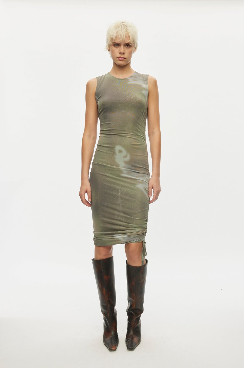 Alicia Dress fra Oval Square hos Magasin 5715409224722