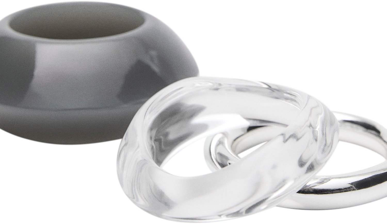 Bracelet.  Bra fra Mango hos Magasin 8447274457703