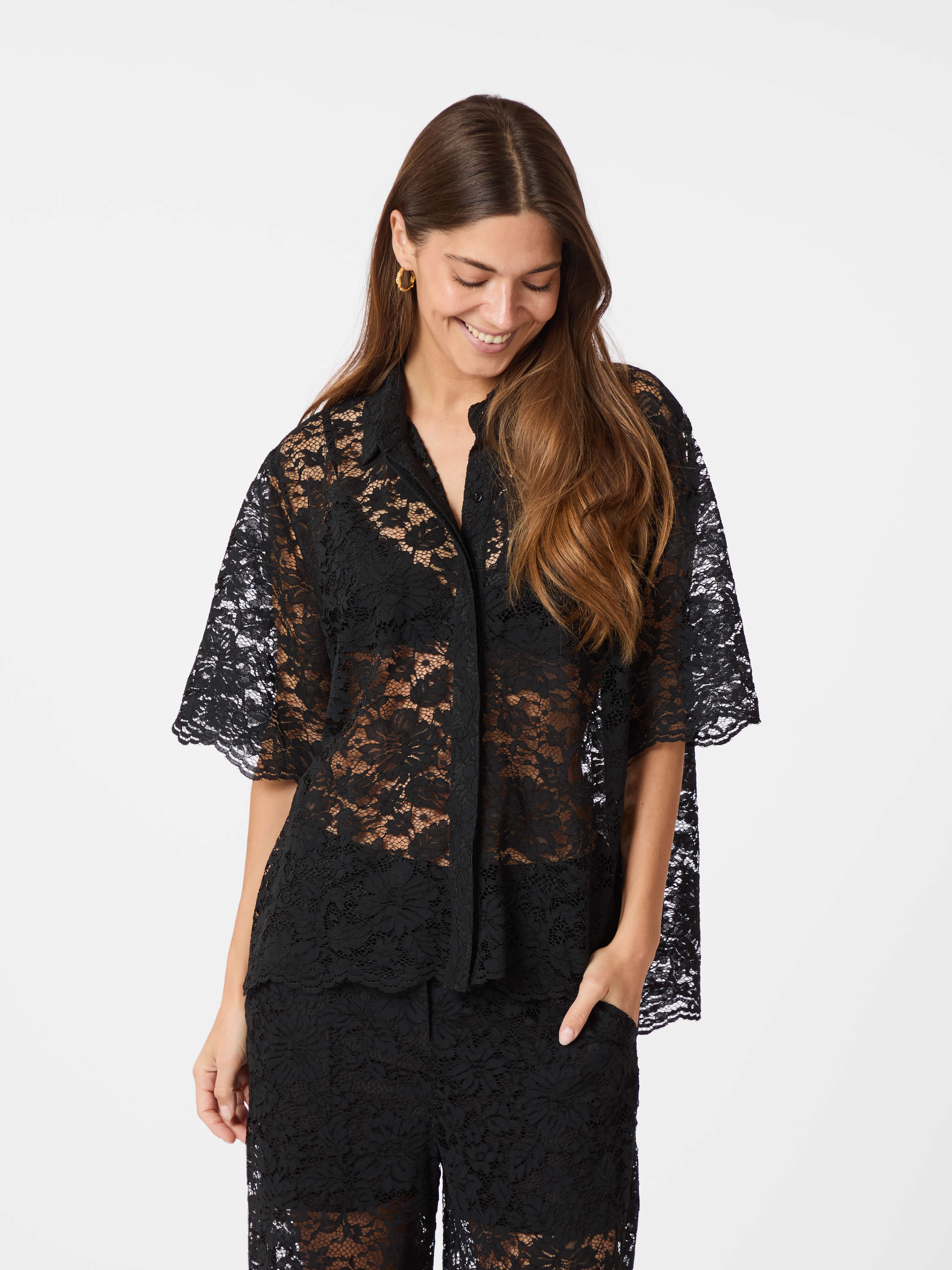 Lamari Lace Shirt fra Neo Noir hos Magasin 5715641175813