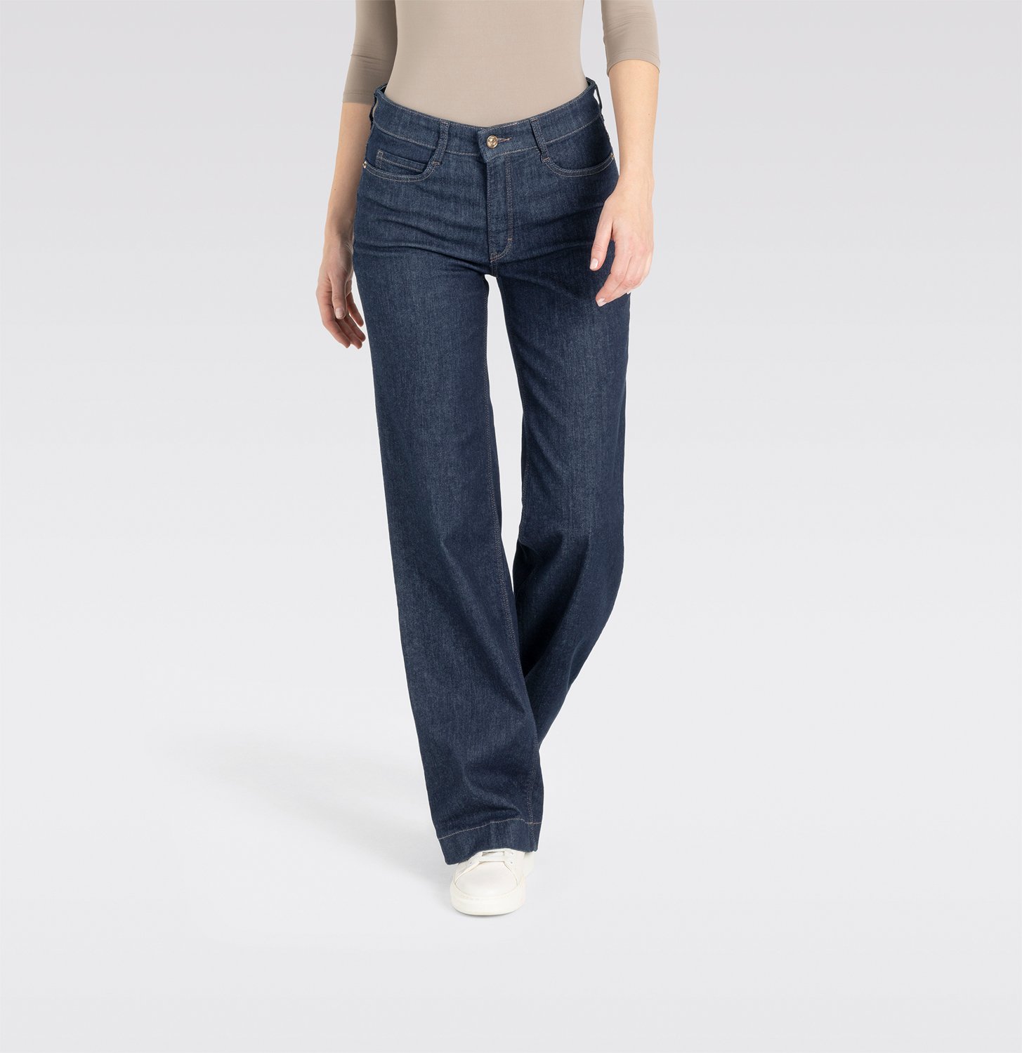 Wide fra Mac Jeans hos Magasin 4067374663497