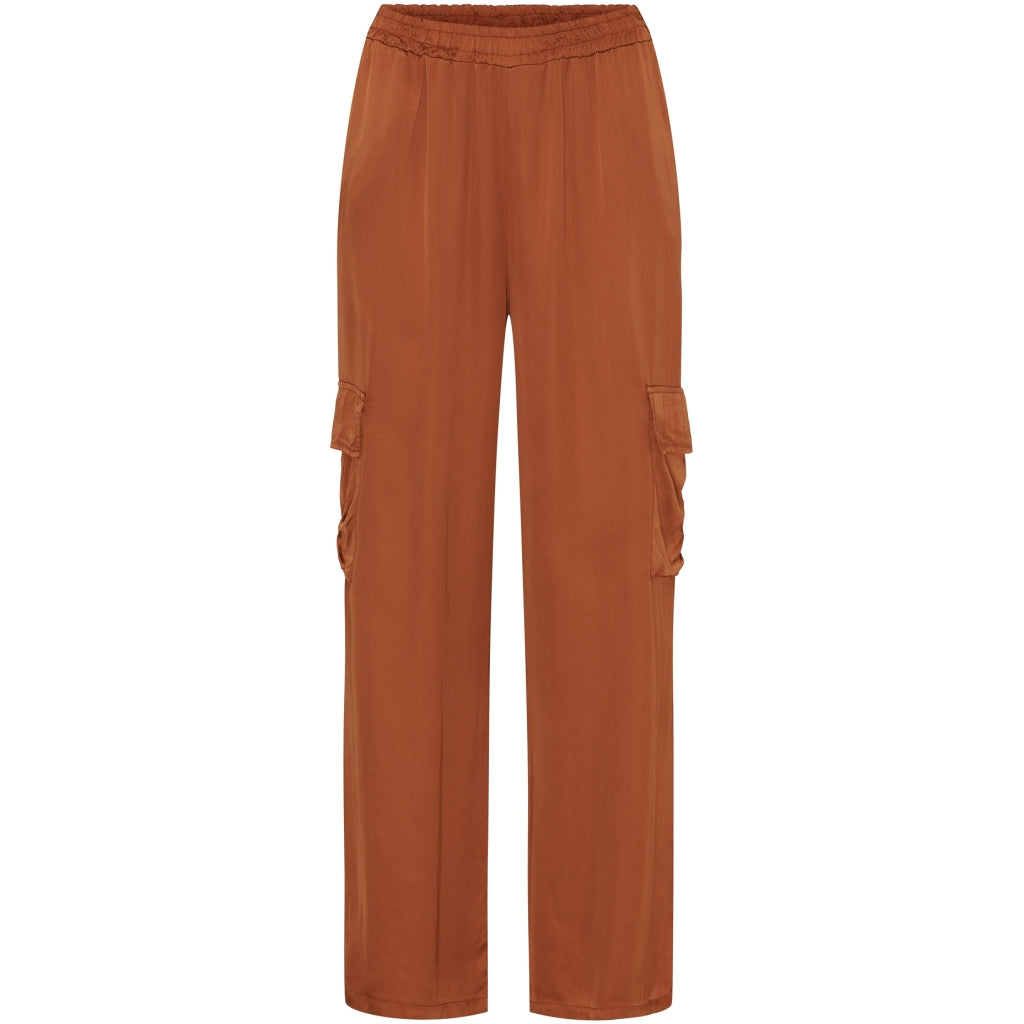 Cool cargo bukser i shiny materiale fra Marta Du Chateau