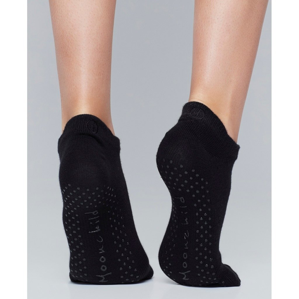 Moonchild Grip Socks Low Rise fra Moonchild Yoga Wear hos Magasin 5714135014560