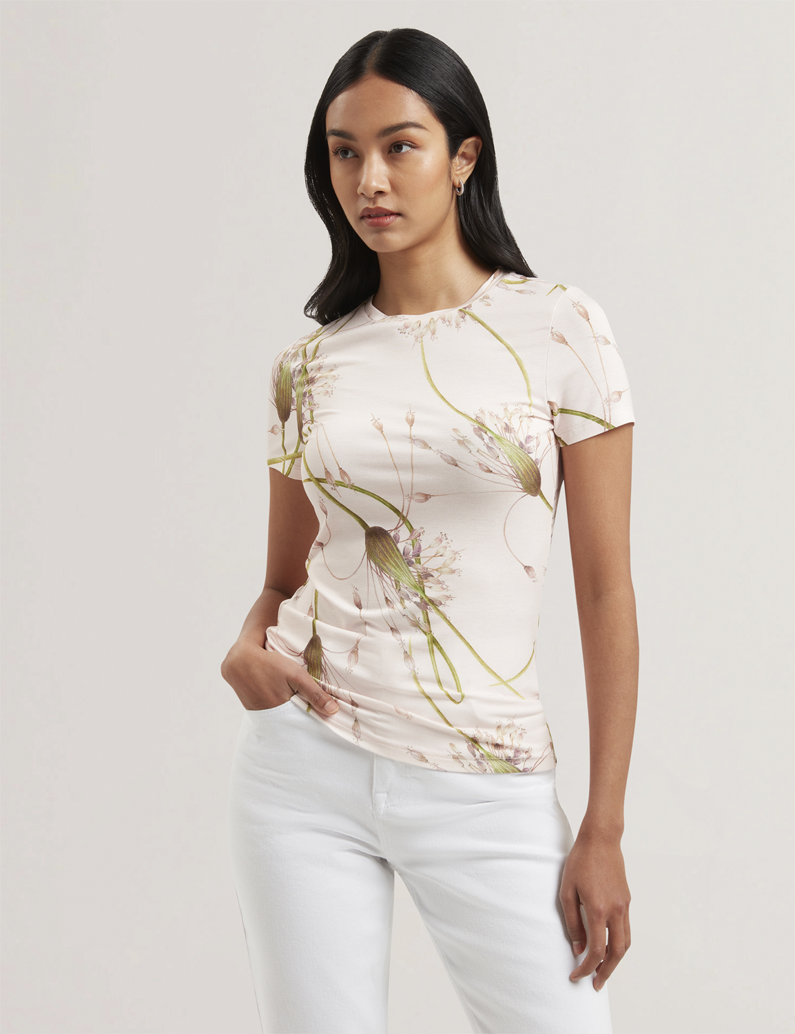 Lexiii Printed Fitted Tee fra Ted Baker hos Magasin 5063386020814