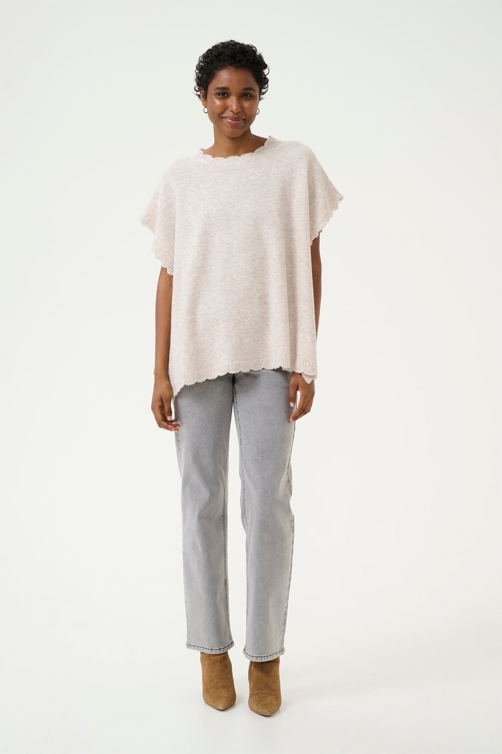 Crdammi Knit Poncho fra Cream hos Magasin 5715375842753