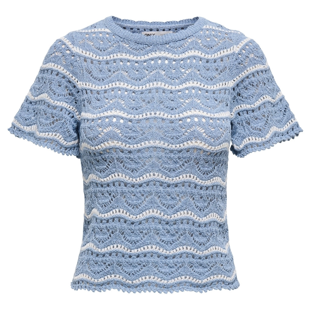 Dame Bluse Onlannasofia  Forever Blue Stripes Cloud Dancer fra Only hos Klædeskabet.dk 5715718963206